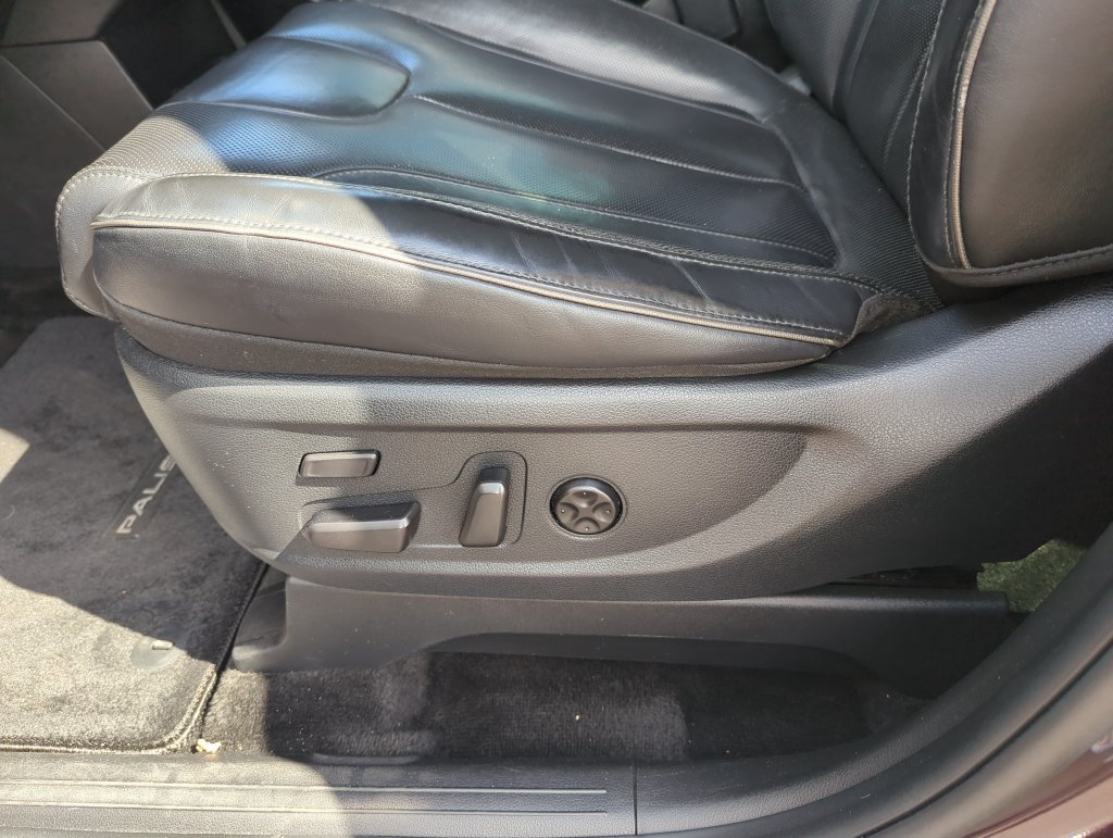 Used 2021 Hyundai Palisade Limited FWD image 13
