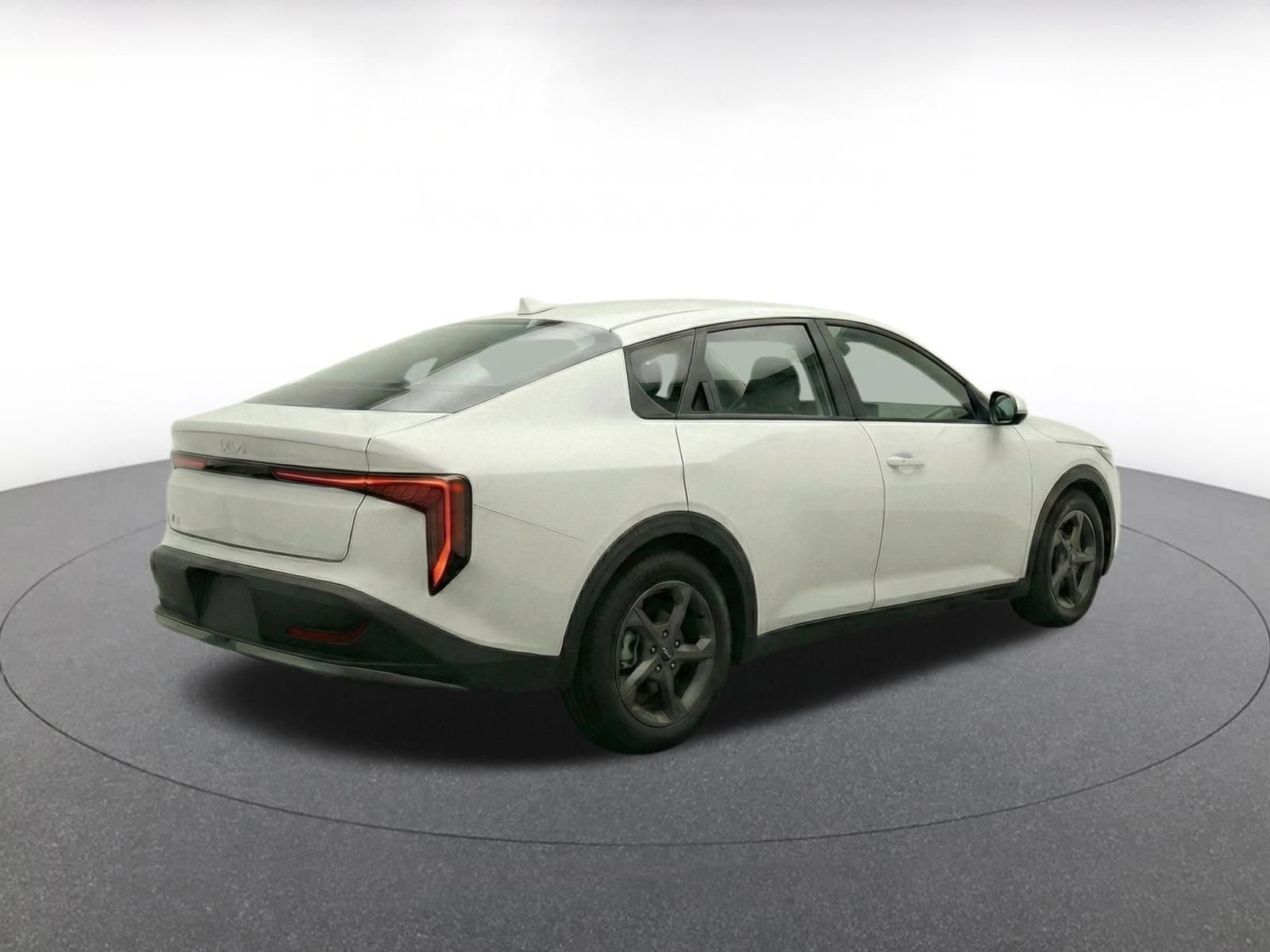 Used 2025 Kia K4 FWD image 10