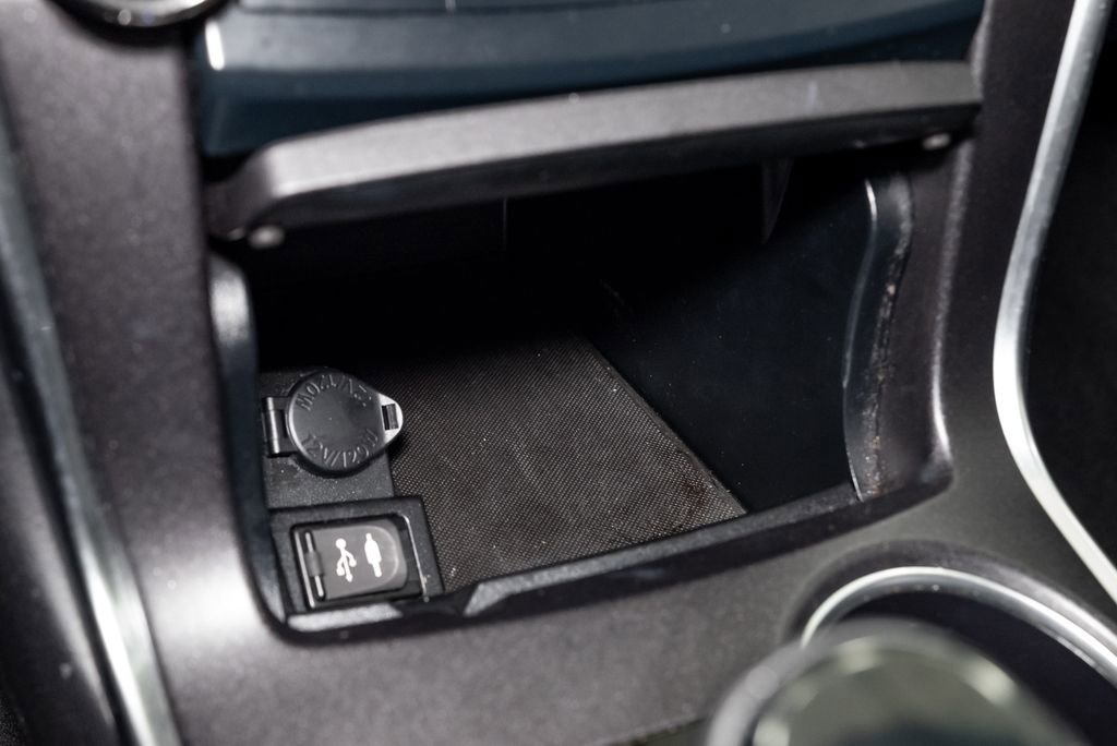 Used 2016 Toyota Camry SE image 17