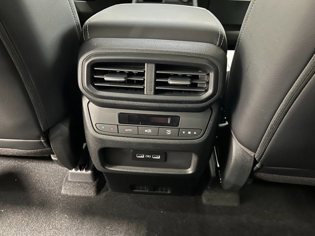 New 2025 Honda Pilot Touring image 29