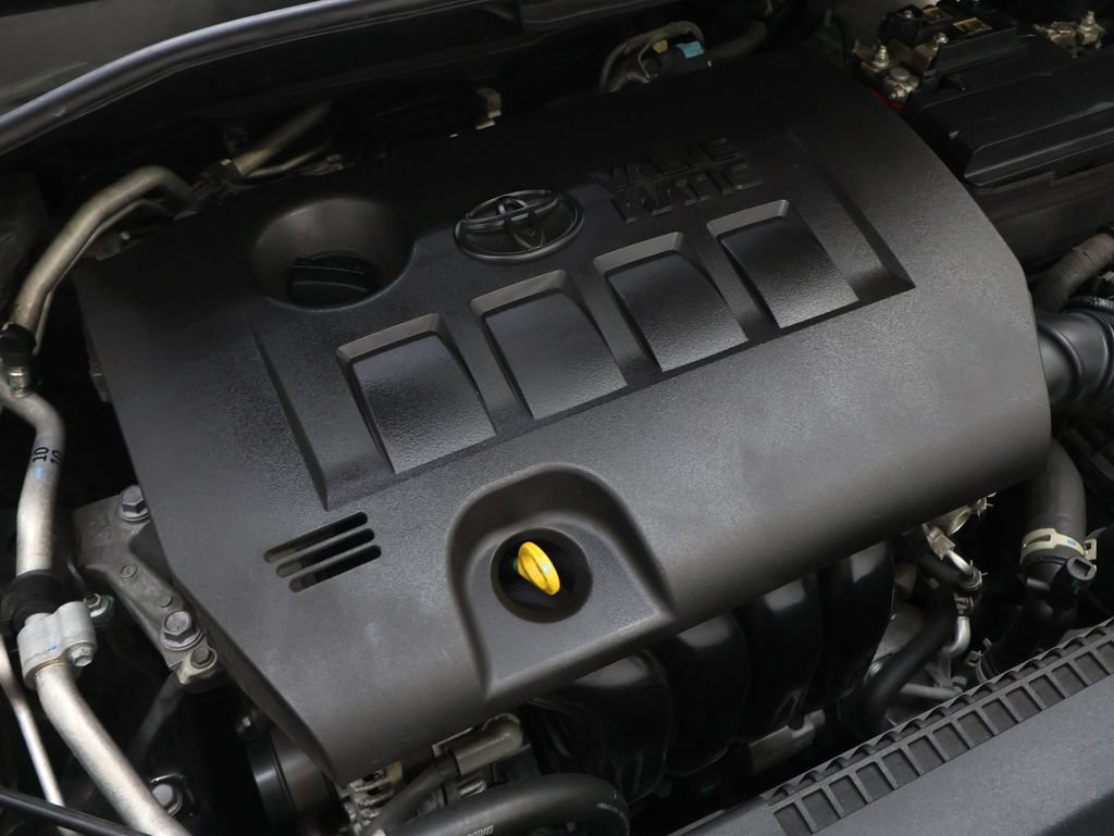 Used 2022 Toyota C-HR Limited FWD image 27