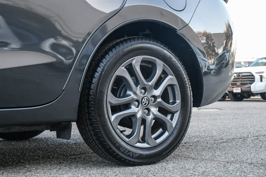 Certified 2020 Toyota Yaris XLE FWD image 11
