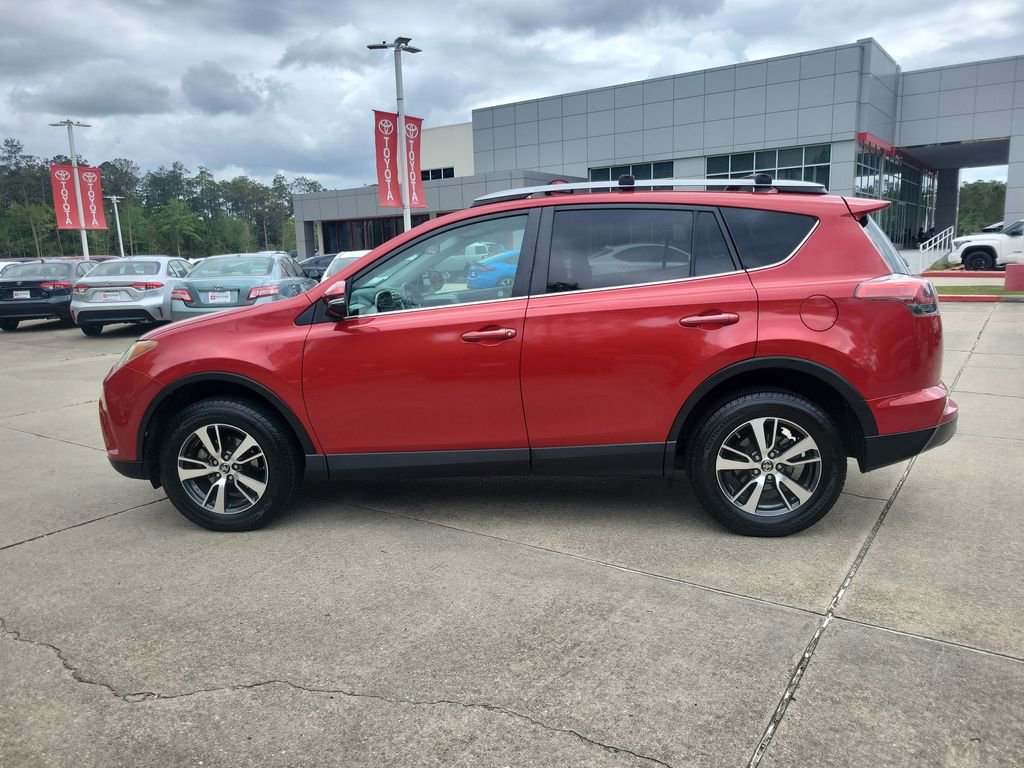 Used 2017 Toyota RAV4 XLE image 2