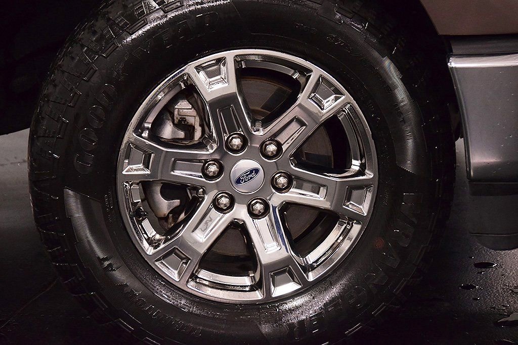 Used 2022 Ford F150 Lariat w/ Equipment Group 502A High image 12