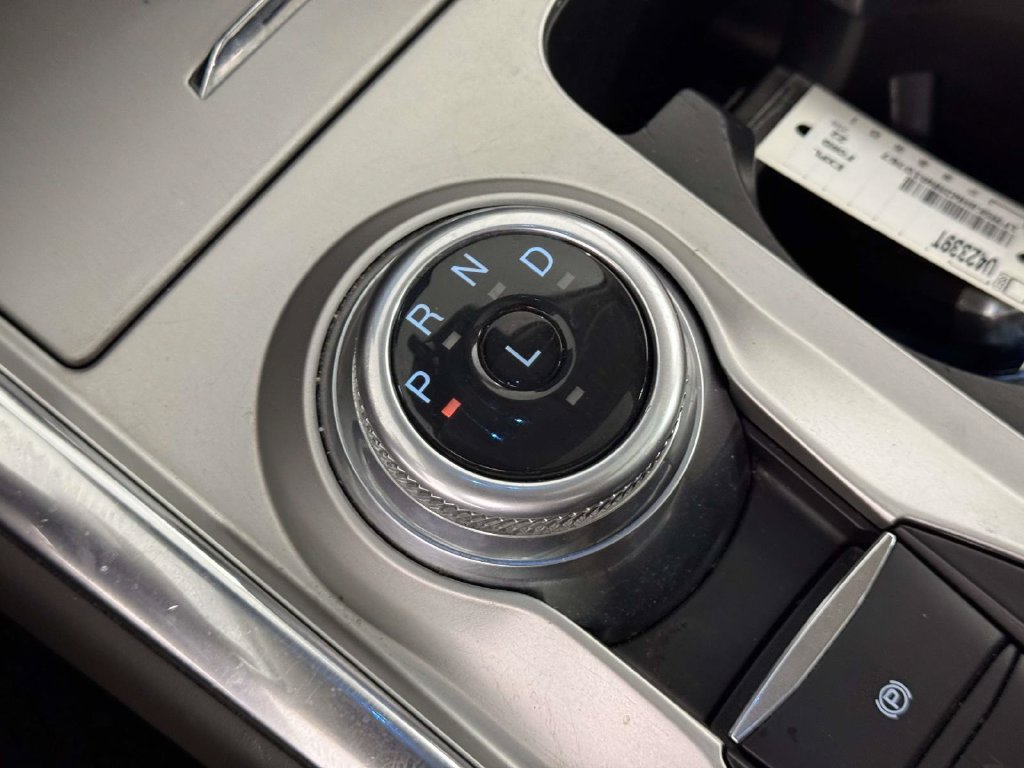 Used 2022 Ford Explorer Platinum w/ Technology Package AWD/4WD image 28