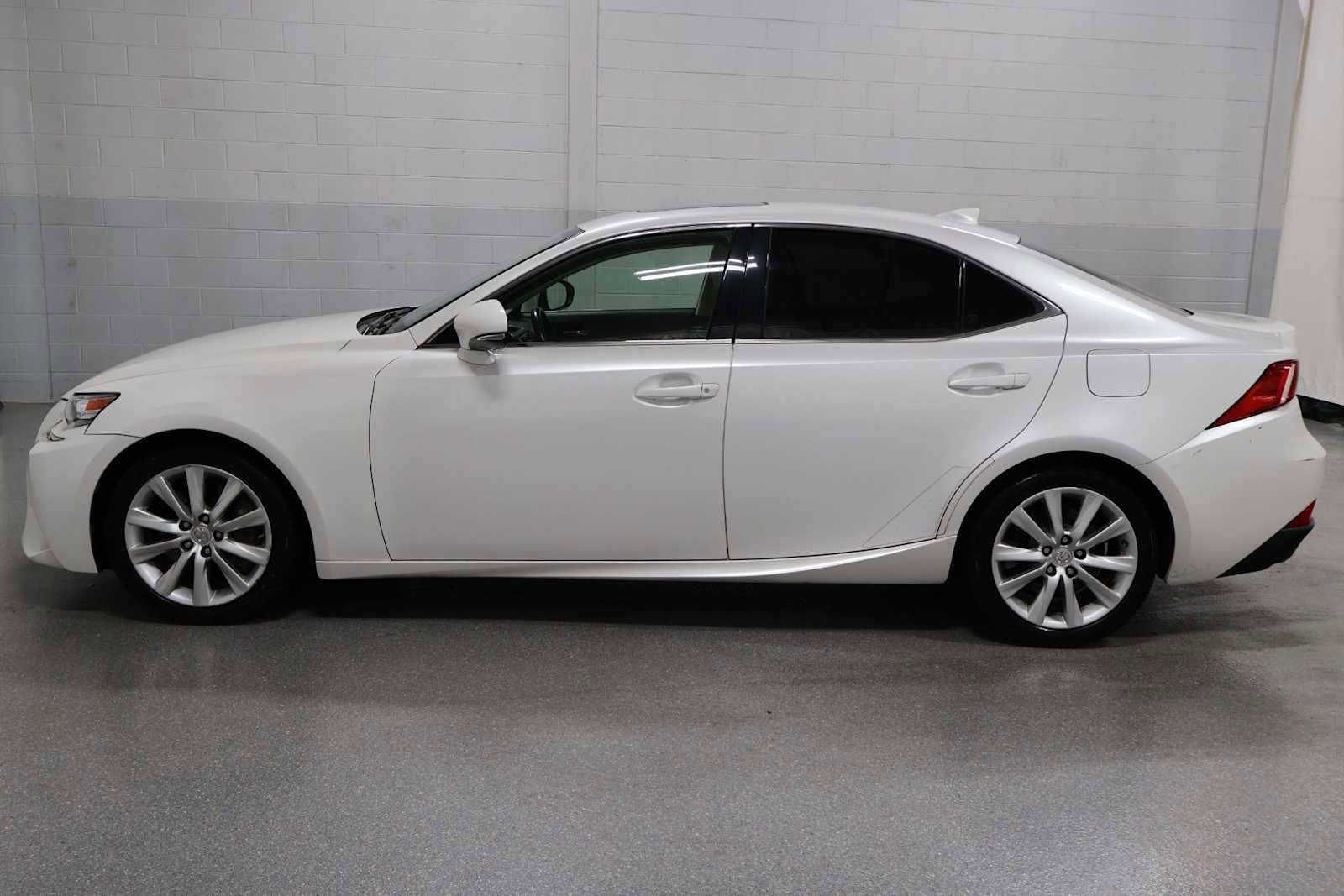 Used 2016 Lexus IS 300 AWD w/ Premium Package image 2