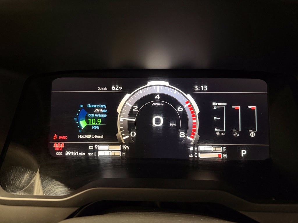 Used 2024 Toyota Tundra Limited w/ TRD Off-Road Package AWD/4WD image 33