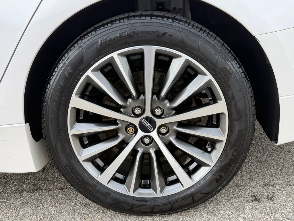 Used 2019 Lincoln MKZ Premiere image 20