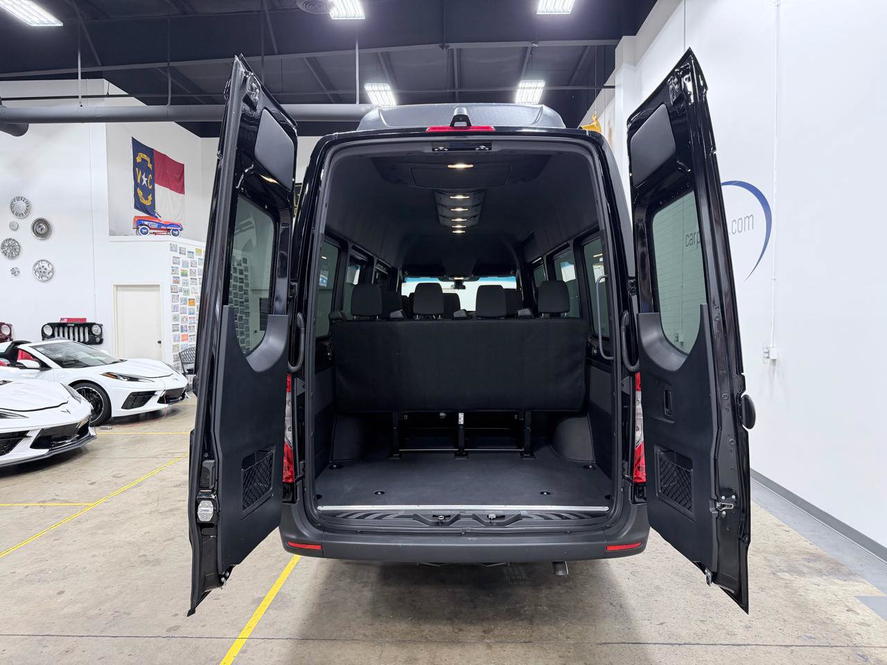 Used 2025 Mercedes-Benz Sprinter 2500 image 23
