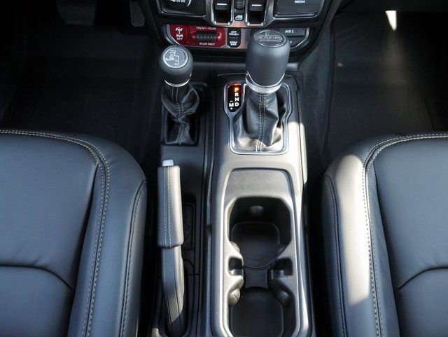 New 2025 Jeep Wrangler Unlimited Rubicon 392 image 26