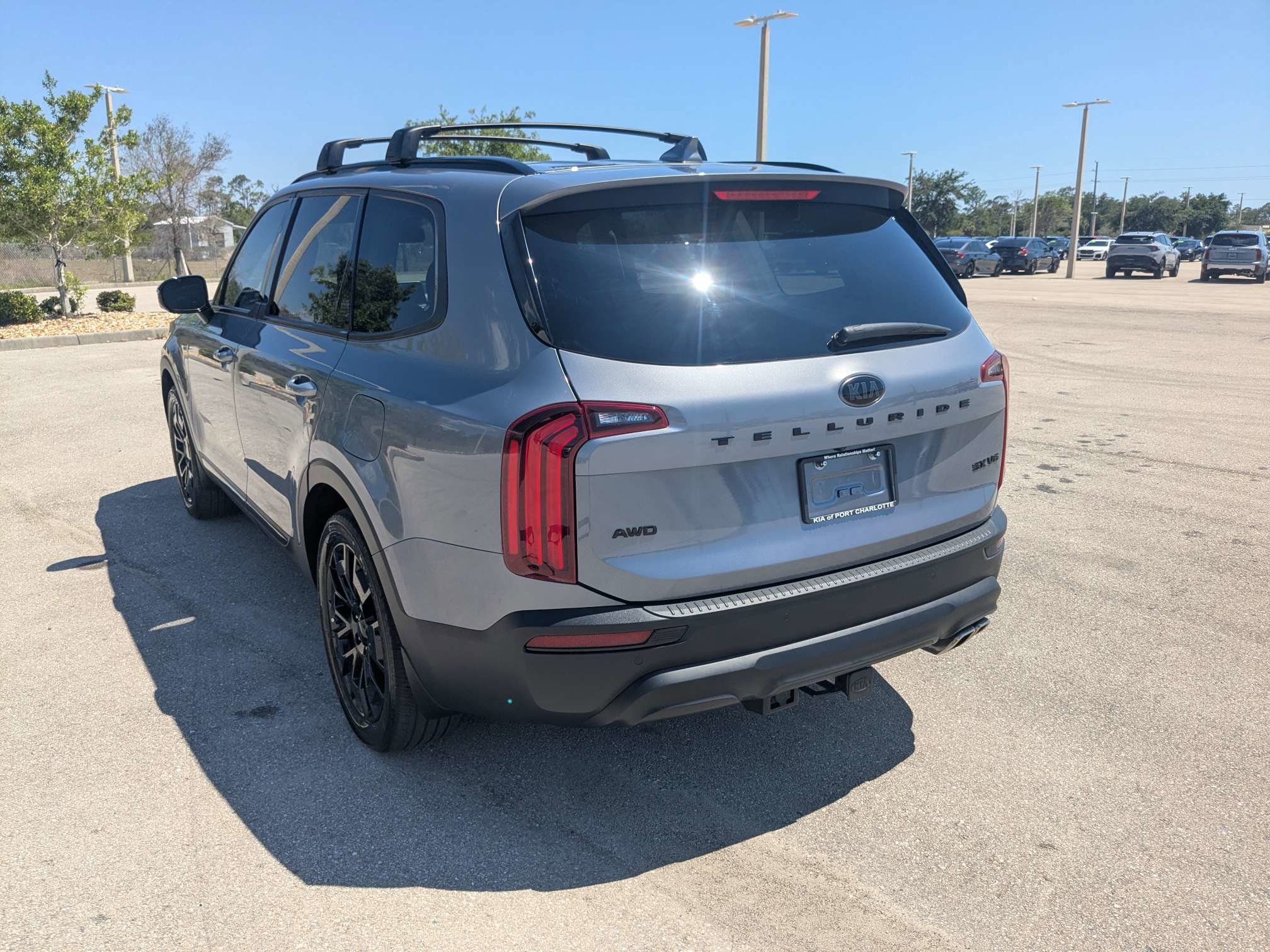Certified 2021 Kia Telluride SX w/ SX Prestige Package AWD/4WD image 7