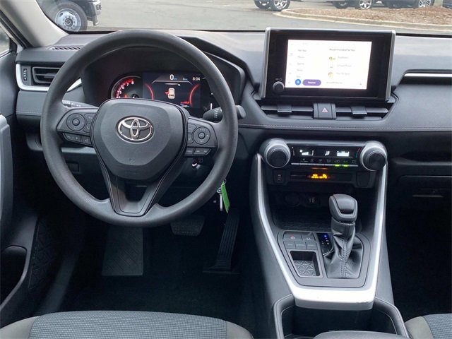 Used 2023 Toyota RAV4 LE image 8