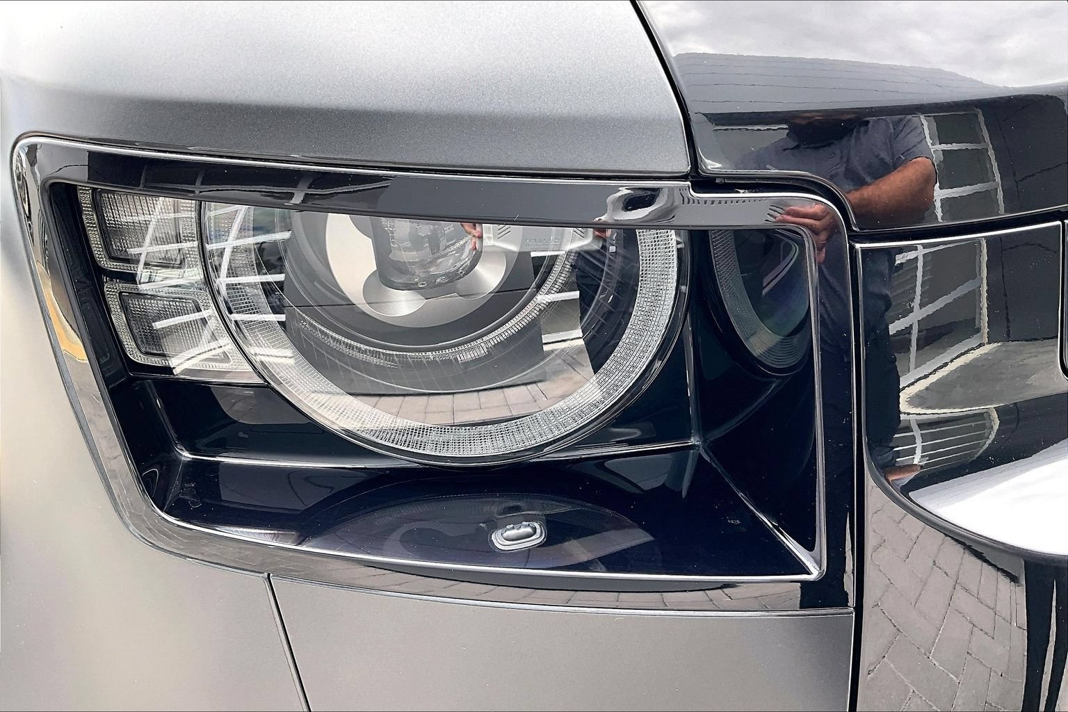 Certified 2024 Land Rover Defender 110 Carpathian Edition AWD/4WD image 28