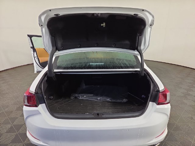 Used 2025 Lexus ES 350 w/ Accessory Package (Z1) FWD image 35