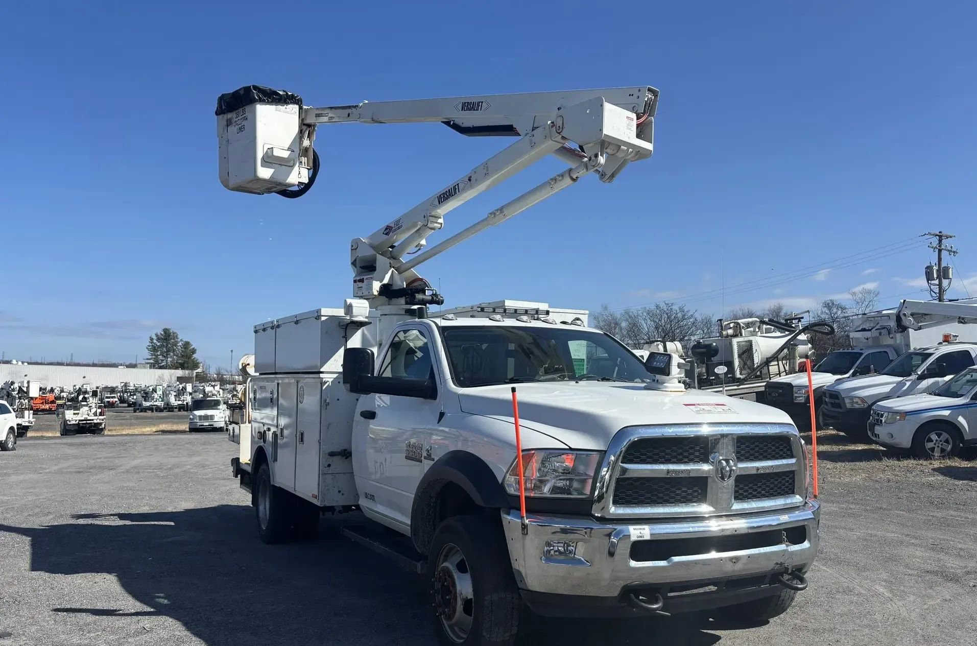 Used 2017 RAM 5500 SLT w/ Quick Order Package 29G SLT AWD/4WD image 7
