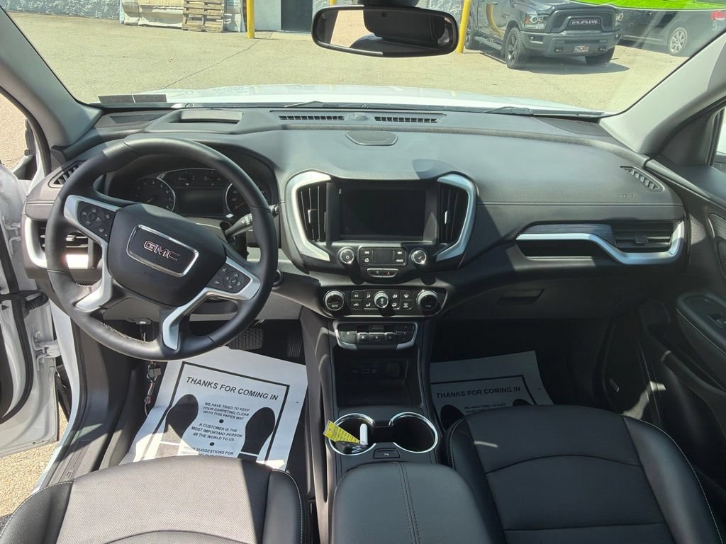 Used 2024 GMC Terrain SLT w/ Infotainment Package II AWD/4WD image 13
