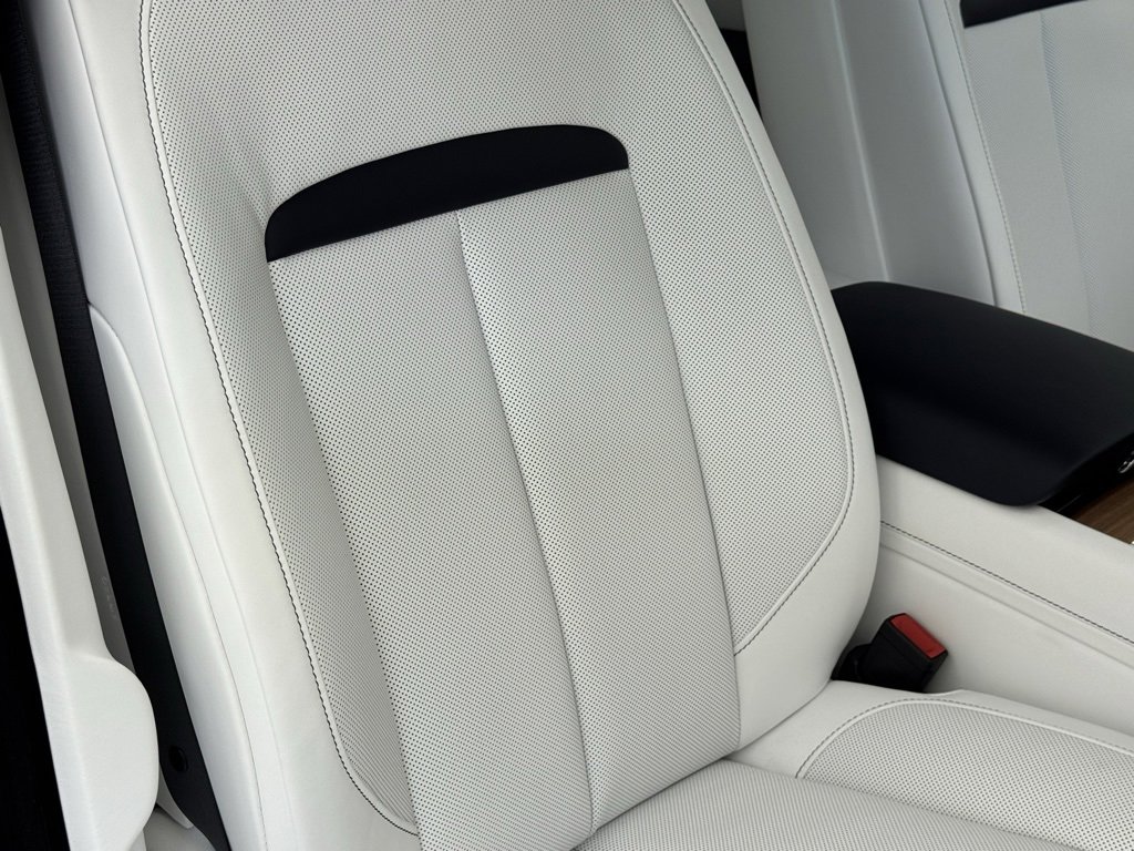New 2025 Rolls-Royce Ghost image 47