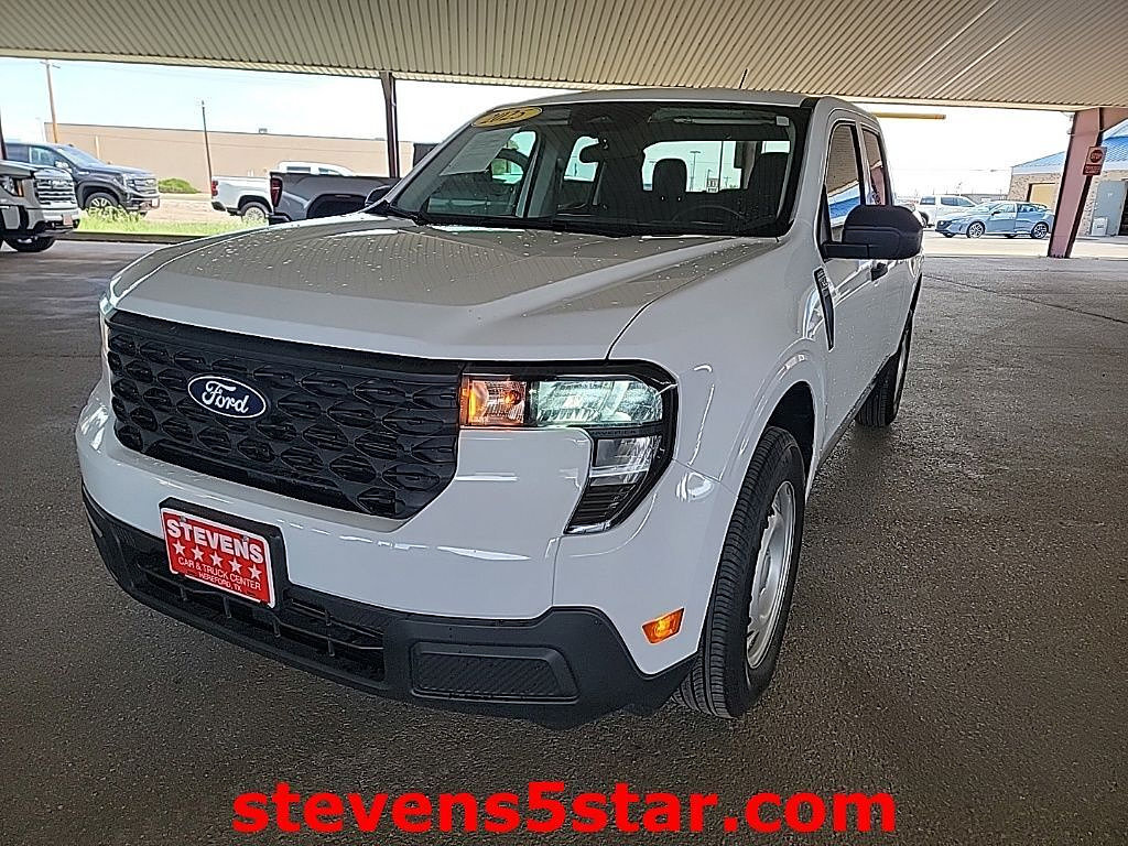 Used 2025 Ford Maverick XL w/ Equipment Group 102A AWD/4WD image 3