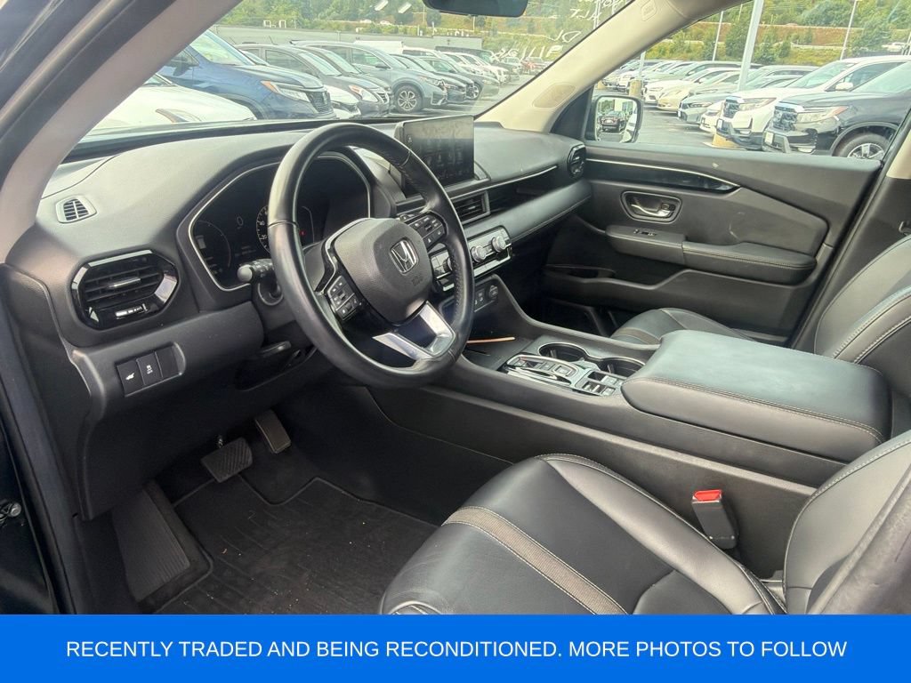 Used 2025 Honda Pilot EX-L image 5