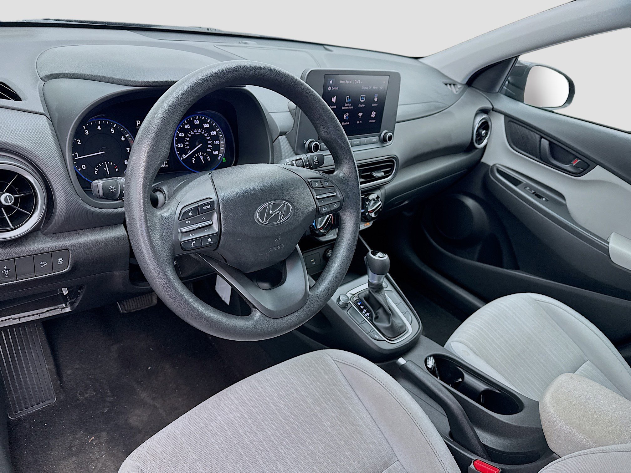 Used 2023 Hyundai Kona SEL AWD/4WD image 7