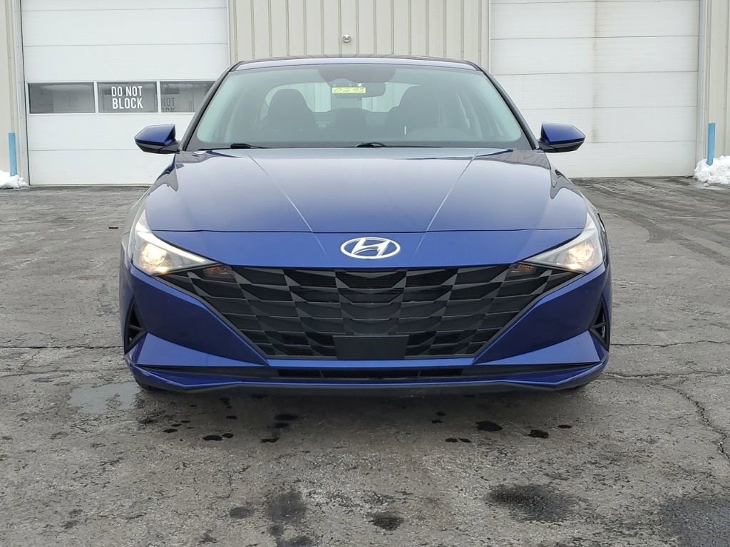 Used 2021 Hyundai Elantra SEL w/ Convenience Package image 2