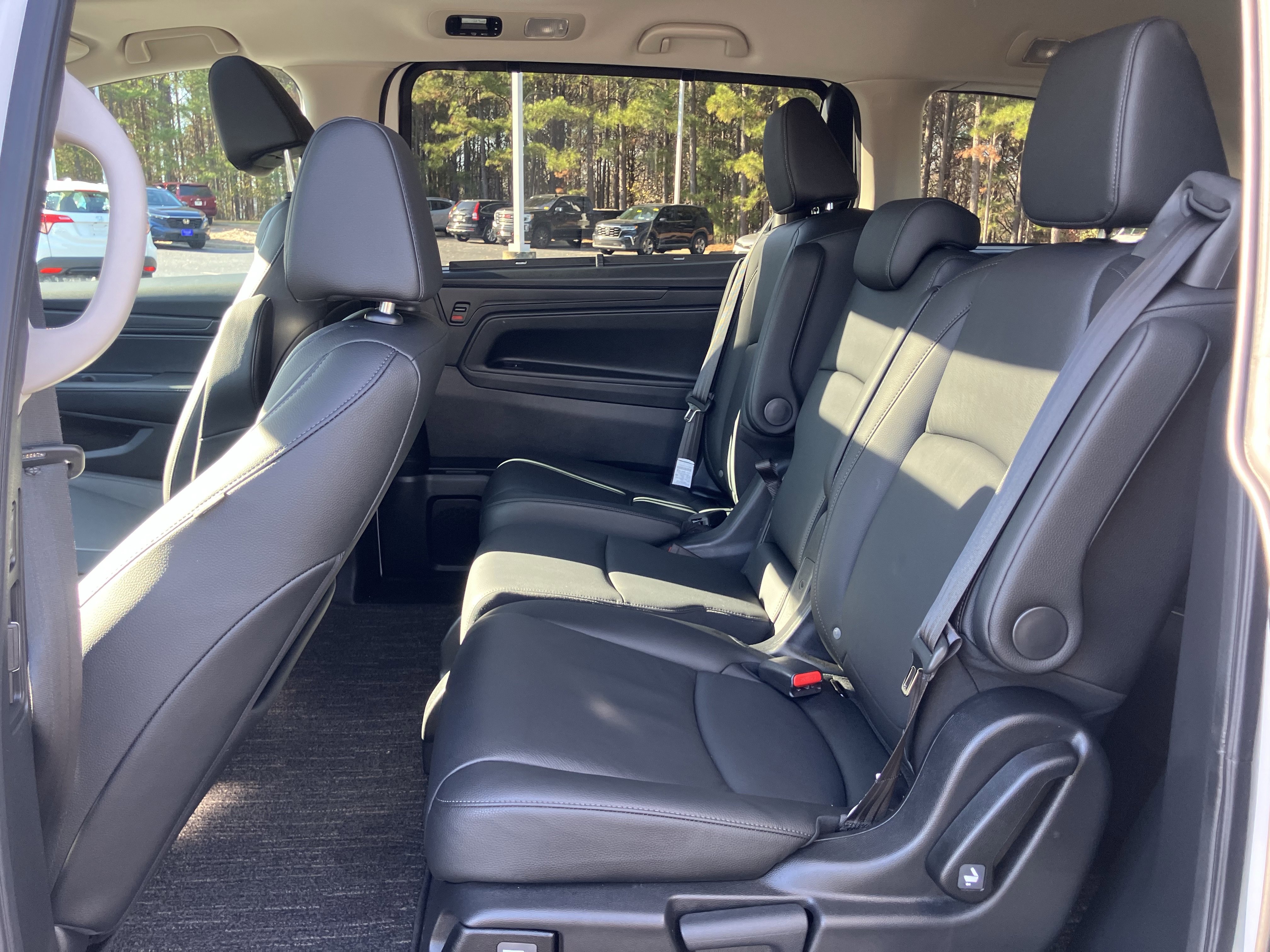 Used 2025 Honda Odyssey EX-L image 34