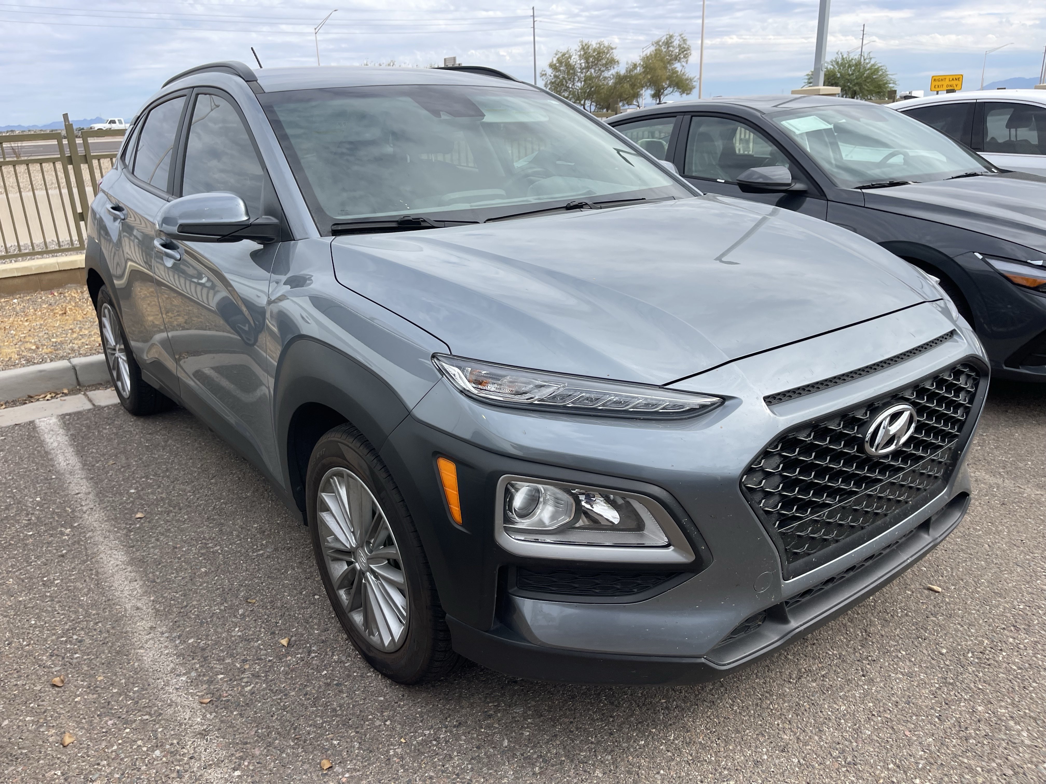 Used 2020 Hyundai Kona SEL FWD image 2
