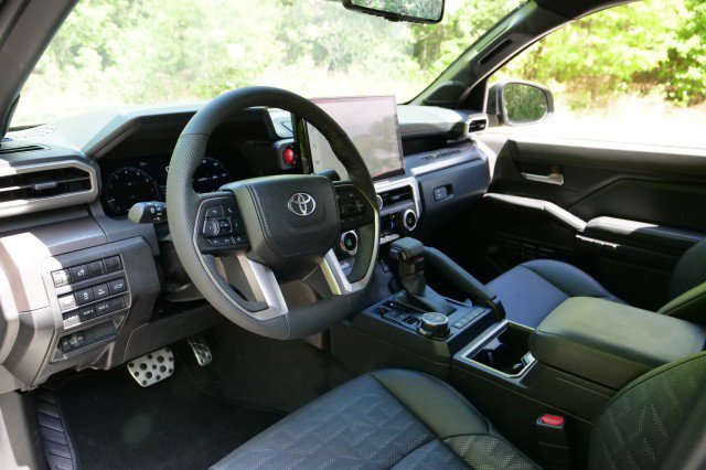 Used 2025 Toyota Tacoma TRD Sport w/ TRD Sport Premium Package AWD/4WD image 2