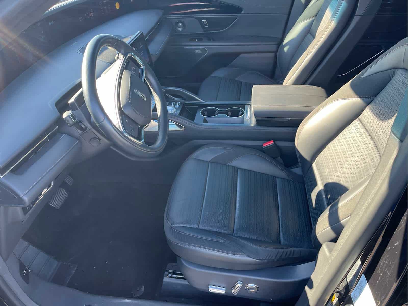 Used 2024 Lincoln Nautilus Reserve w/ Equipment Group 202A image 30