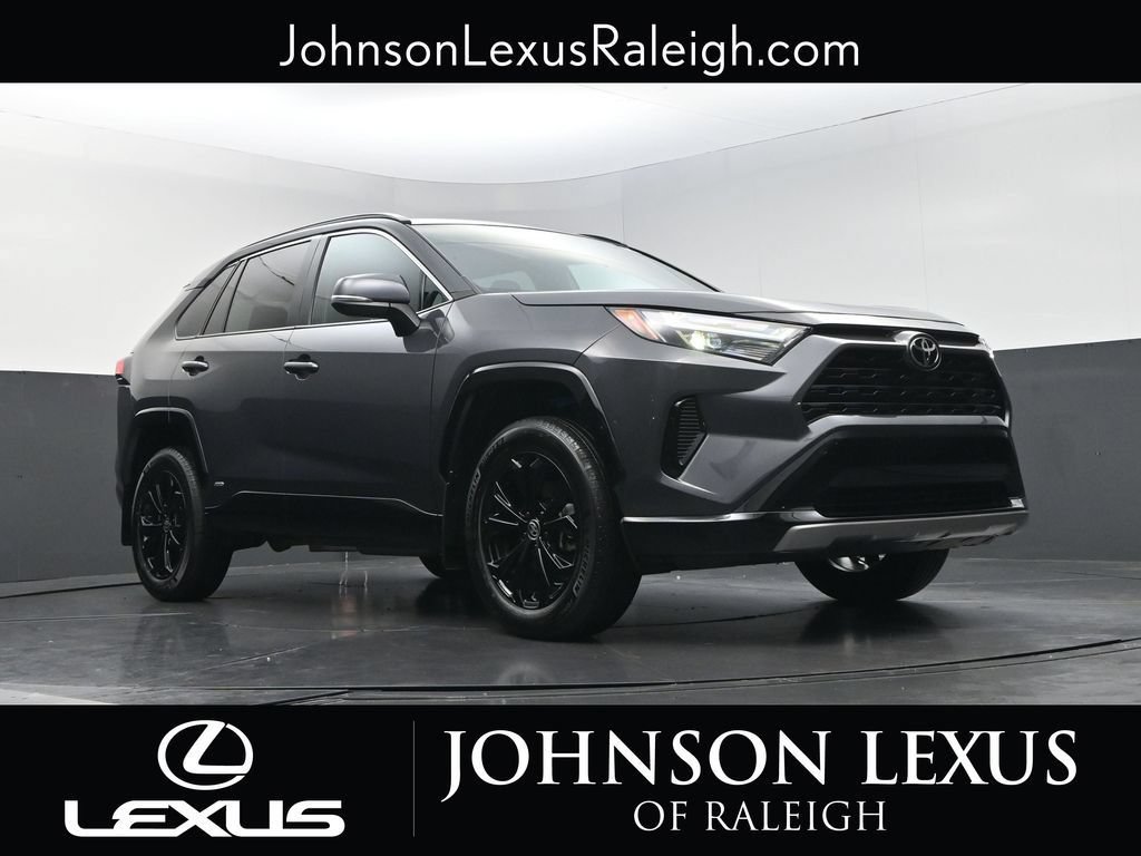 Used 2025 Toyota RAV4 SE AWD/4WD image 15