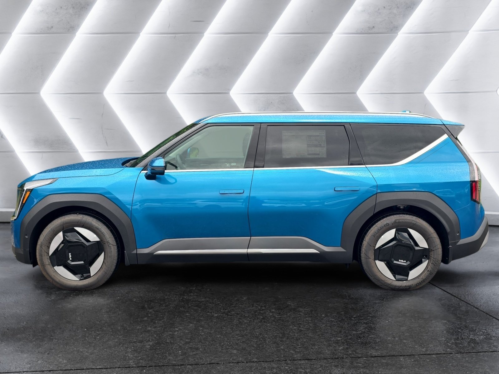 New 2026 Kia EV9 Wind AWD/4WD image 2