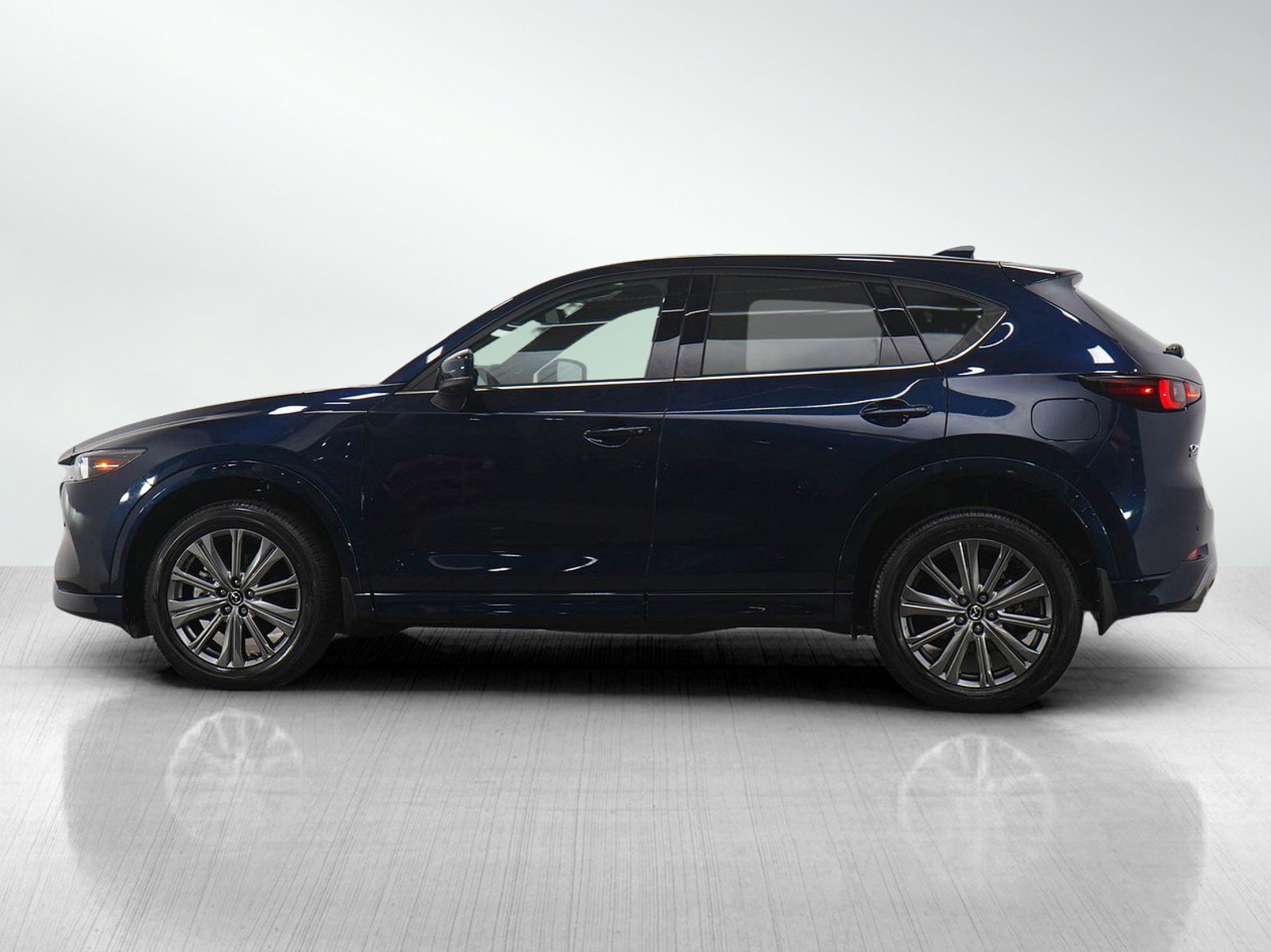 Certified 2025 MAZDA CX-5 Signature image 2