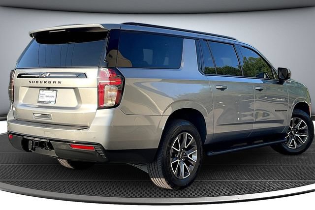 Used 2023 Chevrolet Suburban Z71 AWD/4WD image 5