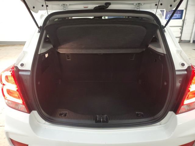 Used 2021 Chevrolet Trax LT w/ Sport Edition image 6