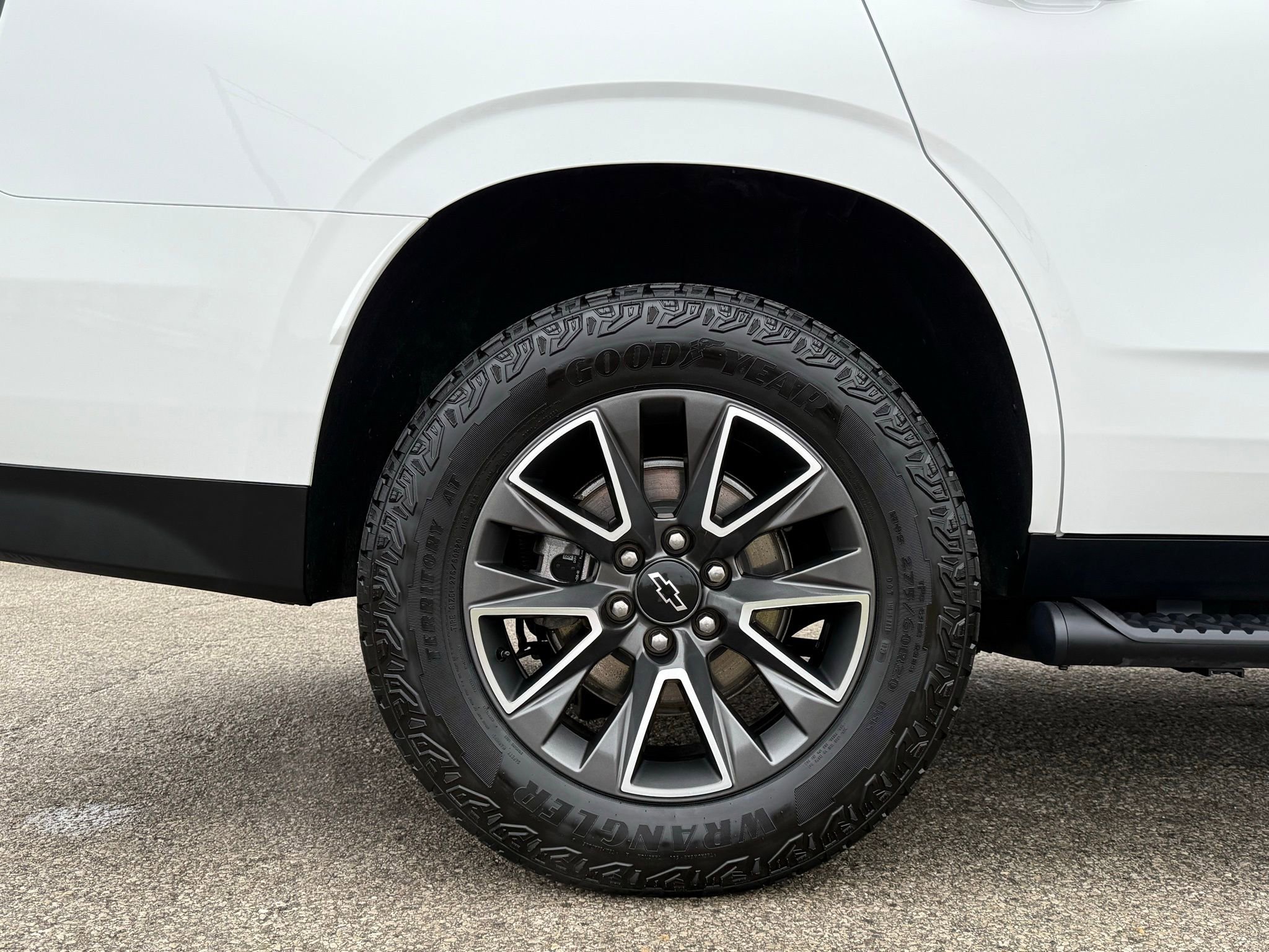 Used 2023 Chevrolet Tahoe Z71 image 18