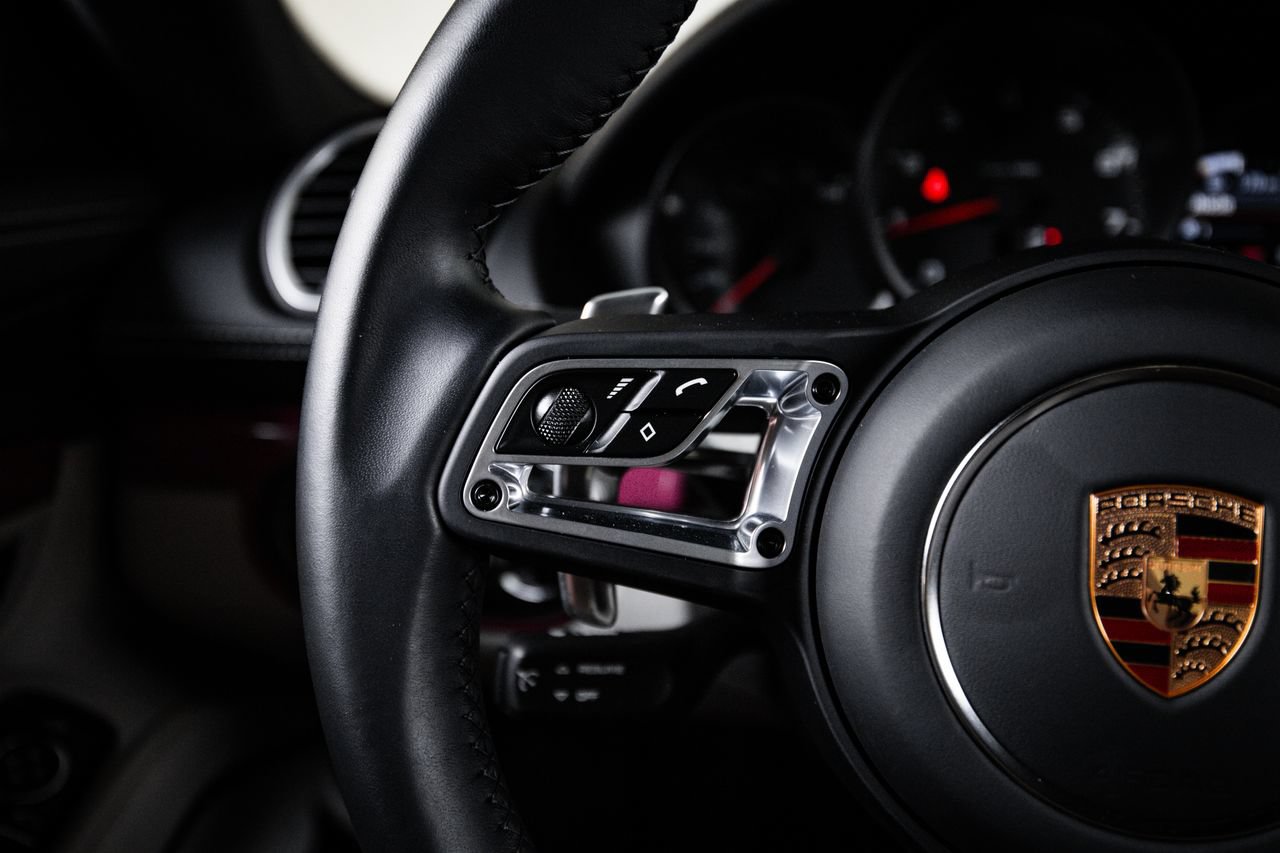 New 2025 Porsche 718 Cayman RWD image 17
