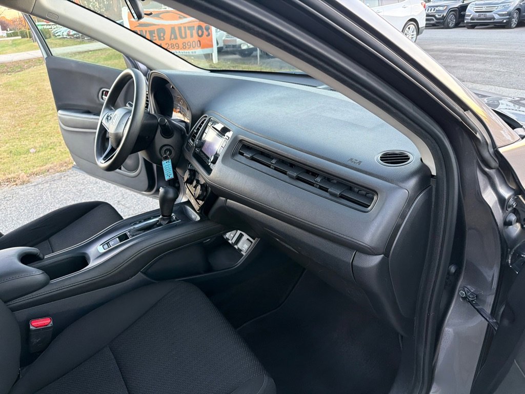 Used 2018 Honda HR-V LX image 25