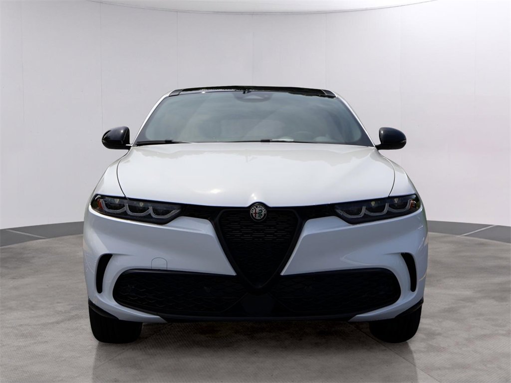 New 2025 Alfa Romeo Tonale image 2