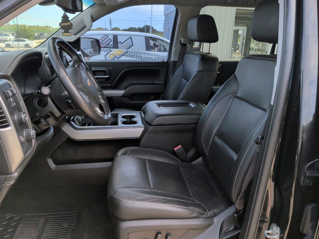 Used 2018 Chevrolet Silverado 1500 LTZ Z71 w/ LTZ Plus Package AWD/4WD image 10
