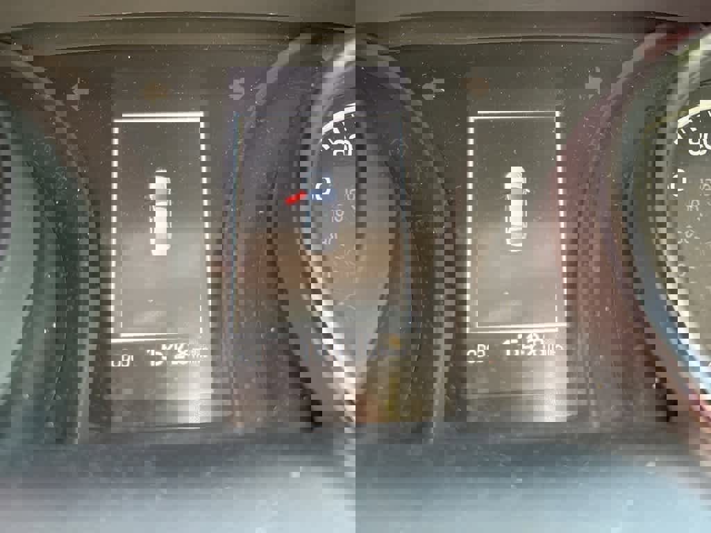 Used 2024 Toyota Camry SE image 12