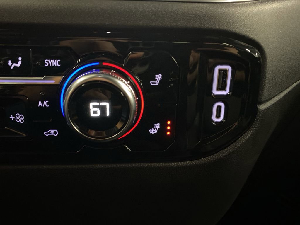 New 2025 GMC Sierra 3500 SLE w/ SLE Value Package image 31