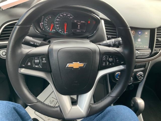 Used 2022 Chevrolet Trax LT w/ LT Convenience Package image 20