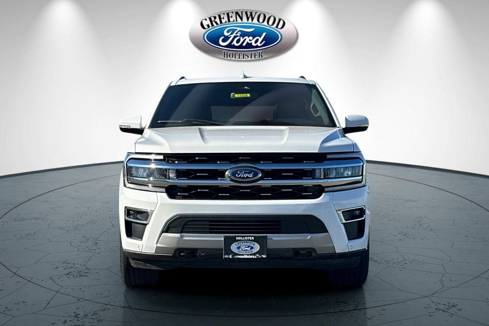 Used 2023 Ford Expedition Limited image 9