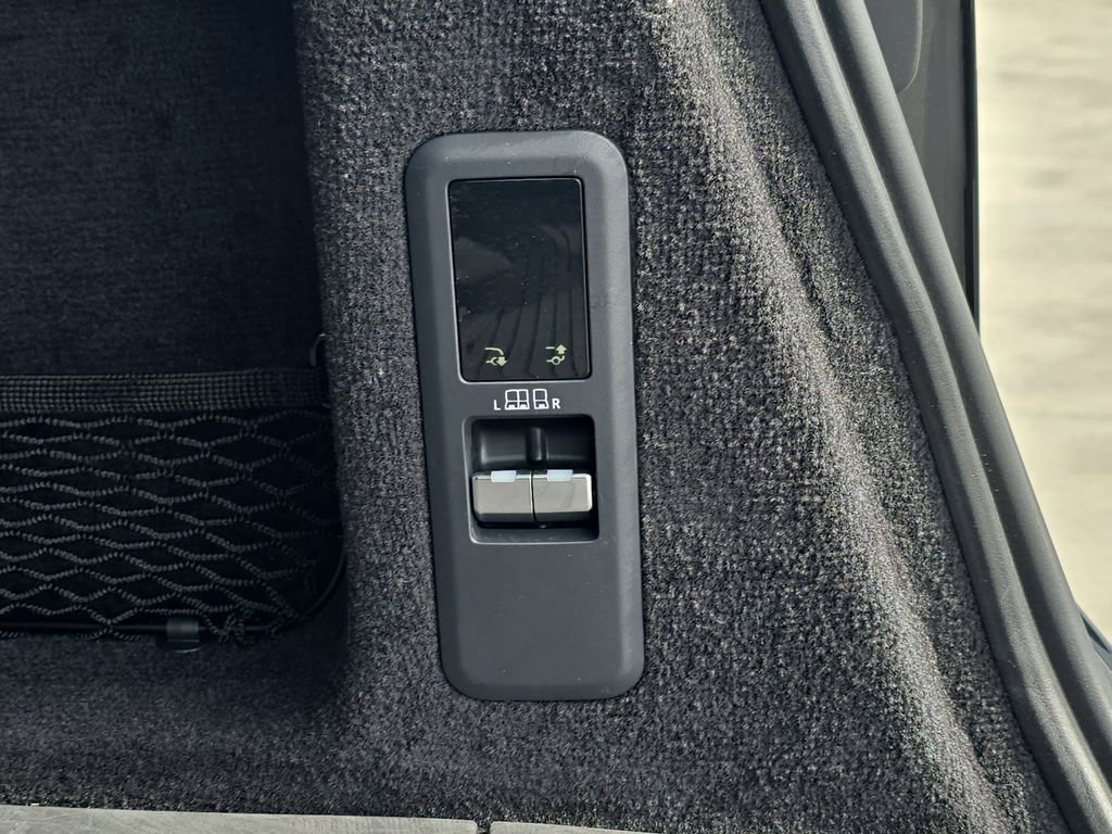 Certified 2025 Land Rover Range Rover Sport AWD/4WD image 14