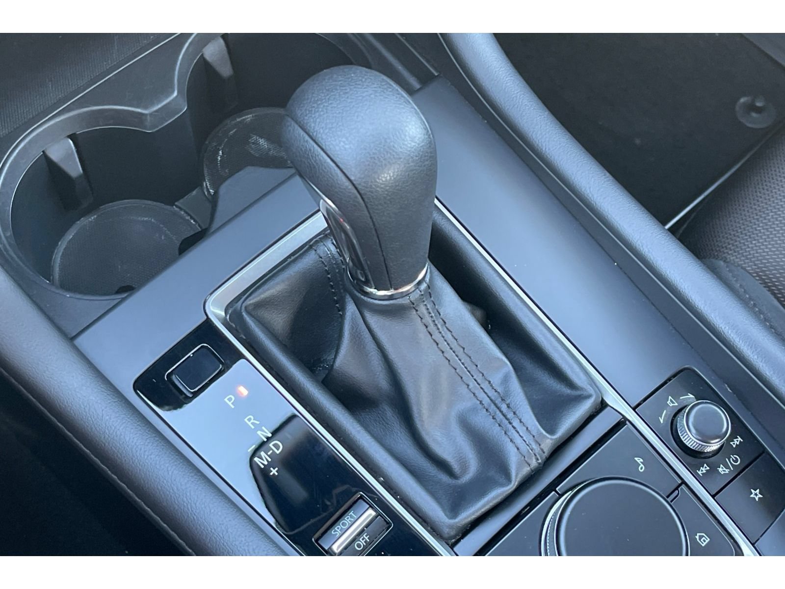 Certified 2022 MAZDA MAZDA3 Sedan FWD image 32