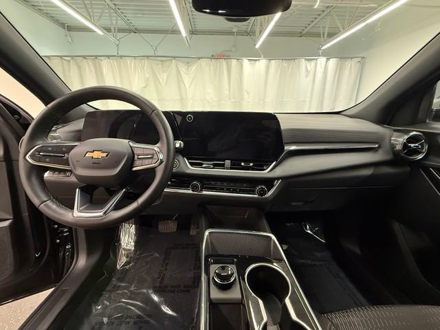 Used 2026 Chevrolet Equinox LT AWD/4WD image 18