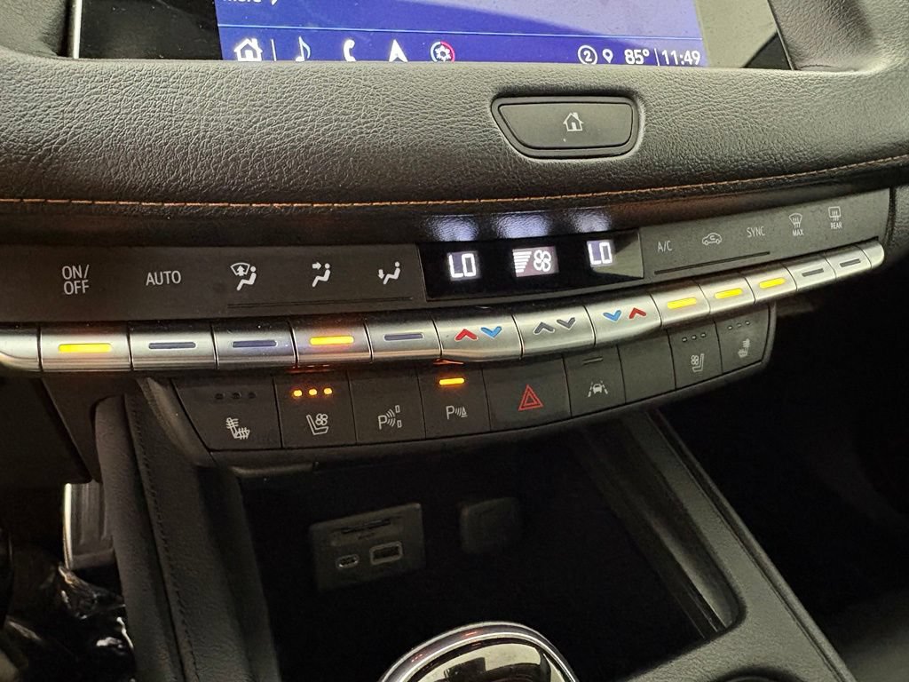 Used 2022 Cadillac XT4 Sport AWD/4WD image 31