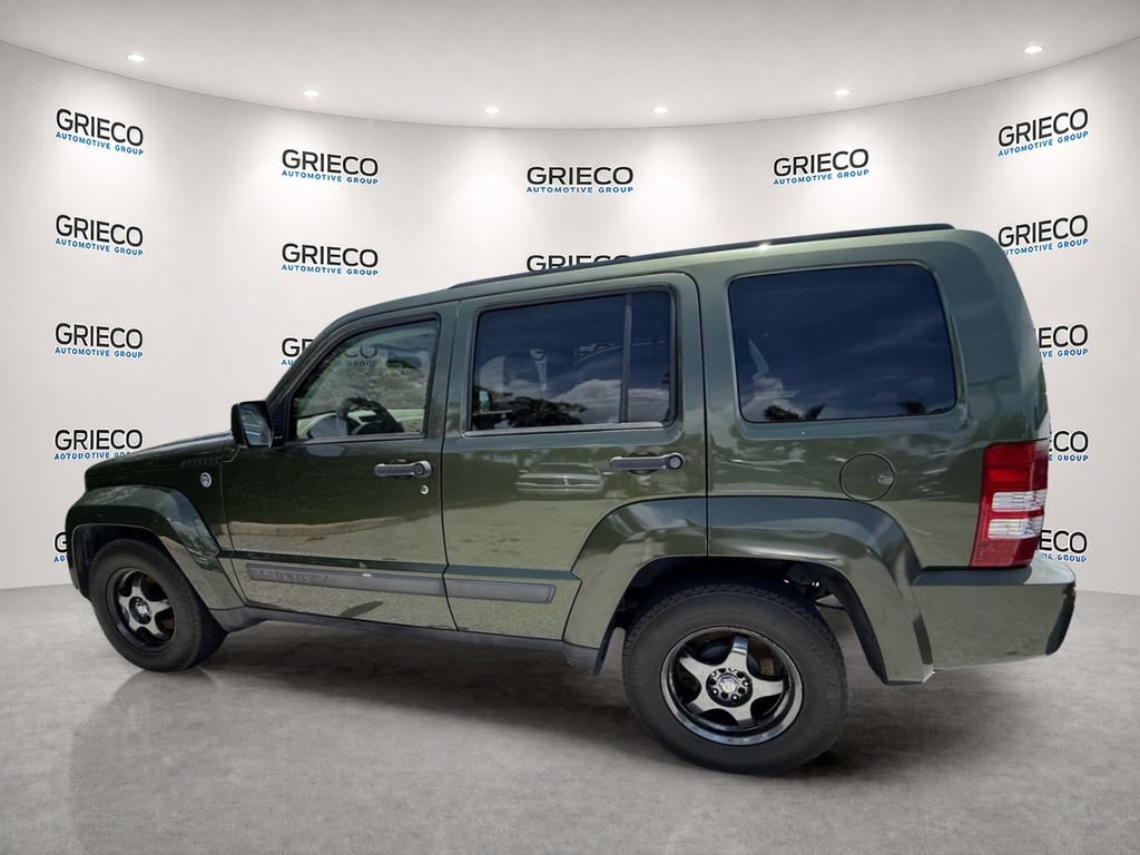 Used 2009 Jeep Liberty Sport w/ Popular Equipment Group AWD/4WD image 5