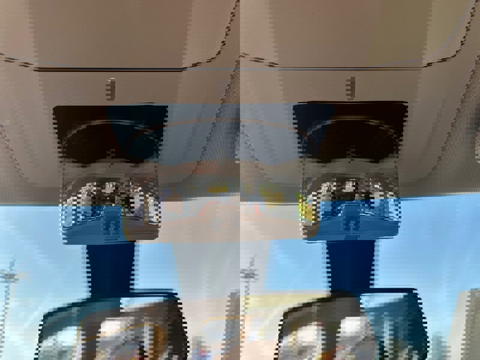 Used 2021 Chrysler Voyager LX image 31