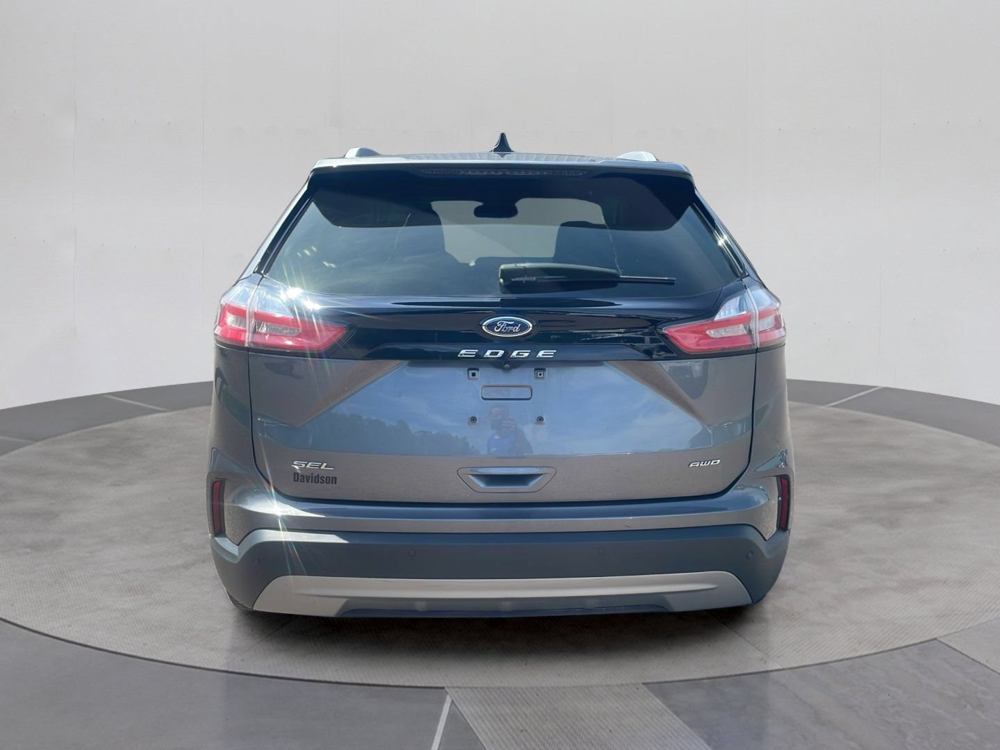 Used 2021 Ford Edge SEL w/ Convenience Package AWD/4WD image 5